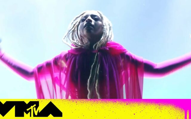 Chlöe Bailey Channels Beyoncé In MTV VMA Performance